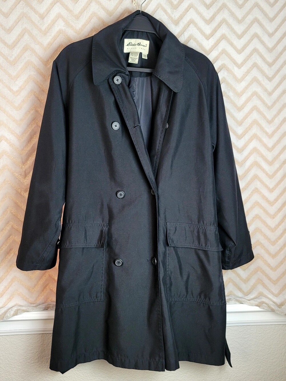 Eddie Bauer Women's Black Jacket - Classic Look